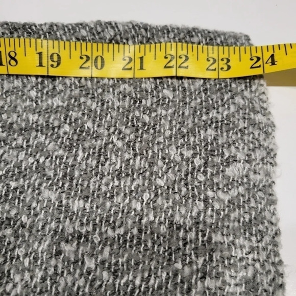 𝅺Knitted Marled Grey Chuncky Cozy Infinity‎ Scarf - Picture 2 of 3